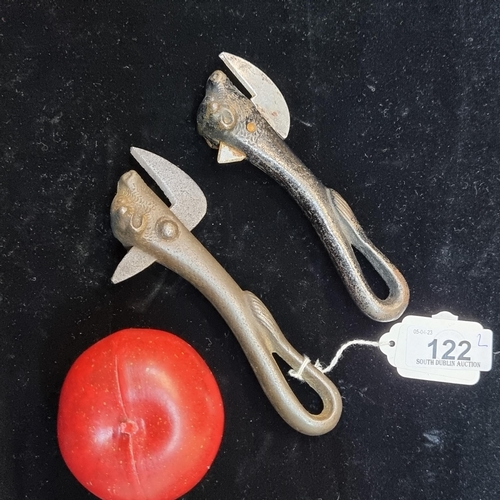 122 - A pair of World War I cast iron Bully Beef tin openers. An interesting collector's lot.