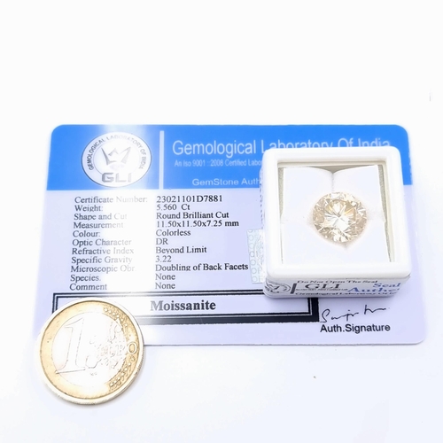 532 - A nice example of a round brilliant cut Moissanite stone, og 5.56 carats. This natural stone is full... 