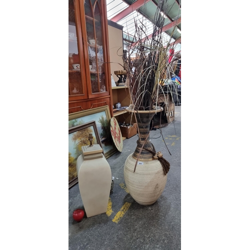 691 - Two large ceramic home interiors items. Including a very large Grecian style ceramic vase in shades ... 