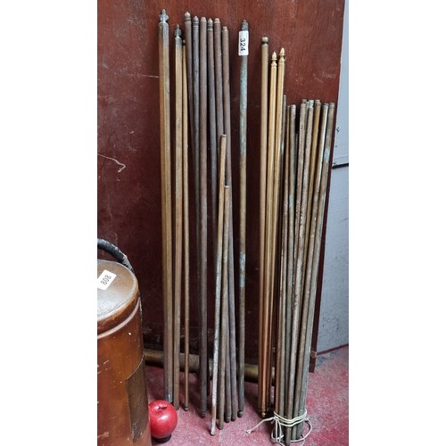 324 - 27 very heavy antique brass stair rods with two end brackets. Mix of sets  and size here. All solid ... 