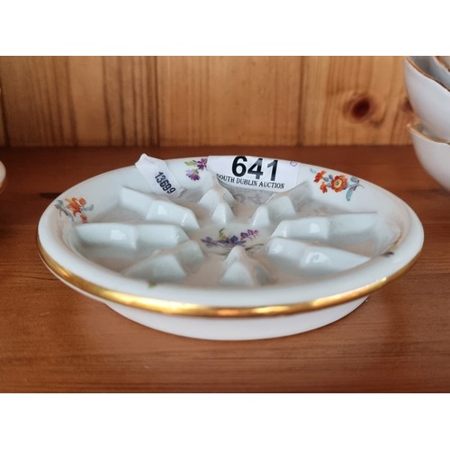 641 - Star lot : A set of six beautiful hand painted porcelain dishes by antique plates by  Meissen, with ... 