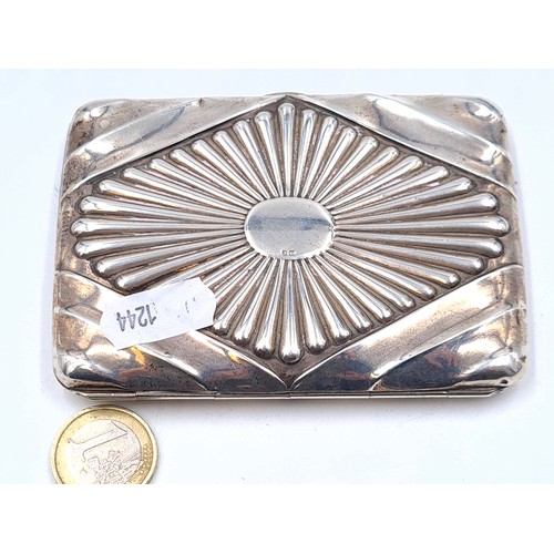 526 - Star Lot: A beautiful example of a Victorian sterling silver aide memoire case, featuring a beautifu... 