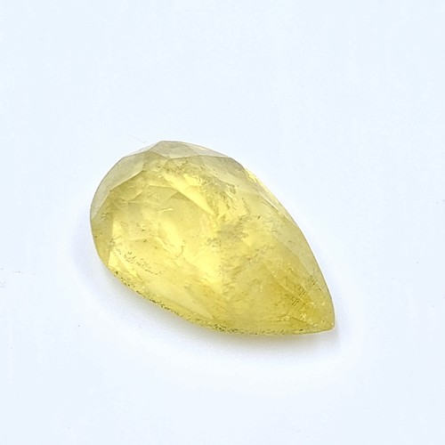 531 - A certified attractive natural Quartz stone, of Marquise cut. Together with a stunning pear cut natu... 