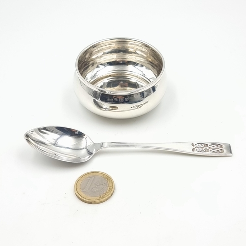 3 - A fine example of an Irish silver tea spoon, of a fabulous Celtic inspired design. Hallmarked Dublin... 