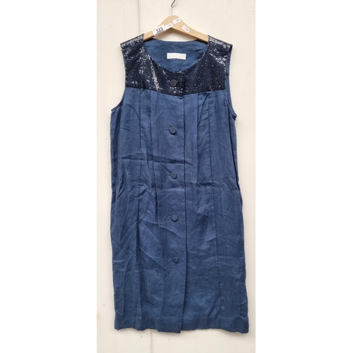 323 - A pretty 100% linen ladies sleeveless dress by Nicole Farhi. With sequin detail to top and buttons t... 