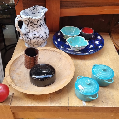 391 - A mixed lot of ten homeware items. Including a pair of lidded stoneware bowls and a studio pottery s... 