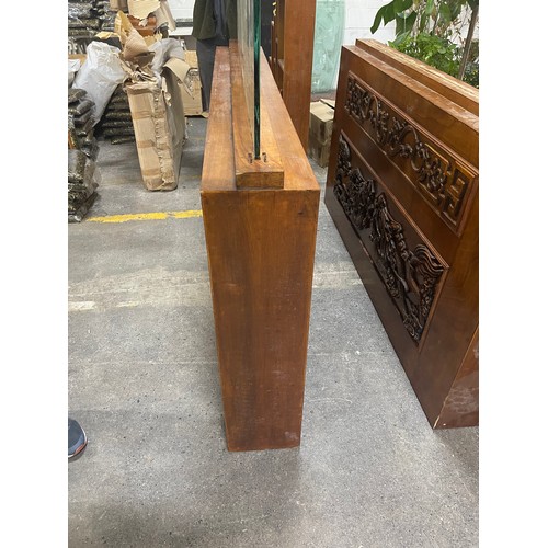 738 - Star lot : A large high quality room divider made of wooden frame with high relief Chinese carving t... 