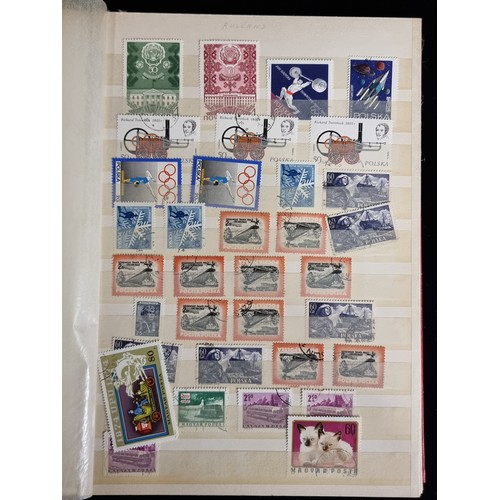 224 - A large collection of vintage postage stamps of Russian and worldwide origin including examples comm... 