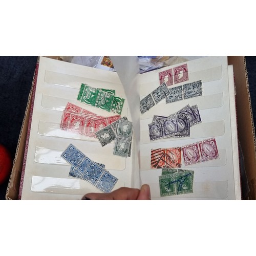 270 - A huge collection of stamps containing a great mixture, including 3 large albums and 2 mini albums, ... 