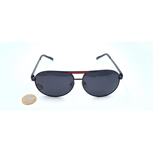 516 - A pair of aviator police sunglasses, with police marked to red detail stems. In very good  condition... 