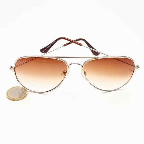 1 - An iconic pair of genuine aviator style beige toned Ray-Ban's. Stamped made in Italy. Lenses in exce... 