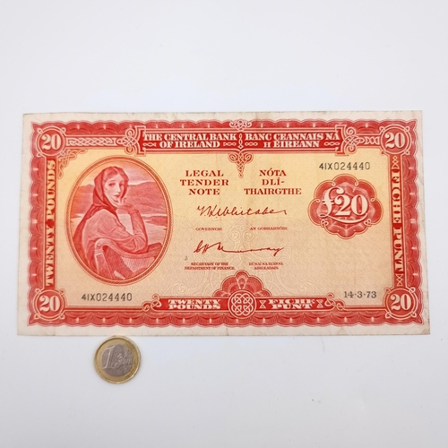 51 - A beautiful very clean example of a Lady Lavery 20 pound note, 14/3/73. Protected. Fabulous note. Ju... 