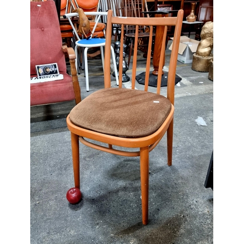 695 - A fabulous Mid Century slatback occasional chair by designer Schreiber with a padded seat upholstere... 