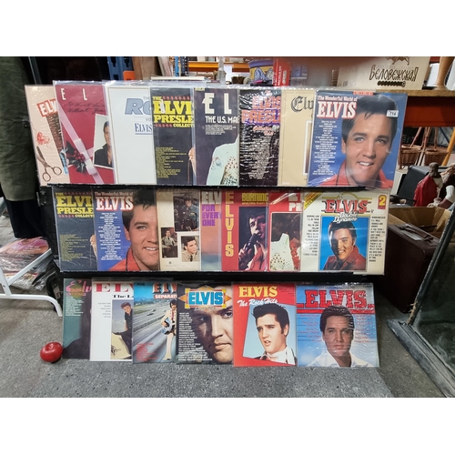 714 - Twenty-One vinyl record albums of Elvis Presley including The Wonderful World of Elvis (1978), Elvis... 