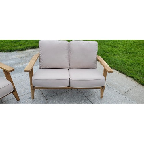 790 - Star lot : A gorgeous Vida garden two seater bench with matching chair. Both items feature the trait... 