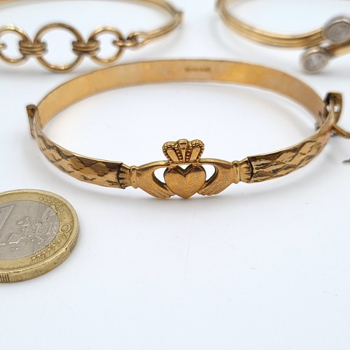 22 - An excellent collection of three 9 carat gold core vintage bracelets, comprising of gem set and etch... 