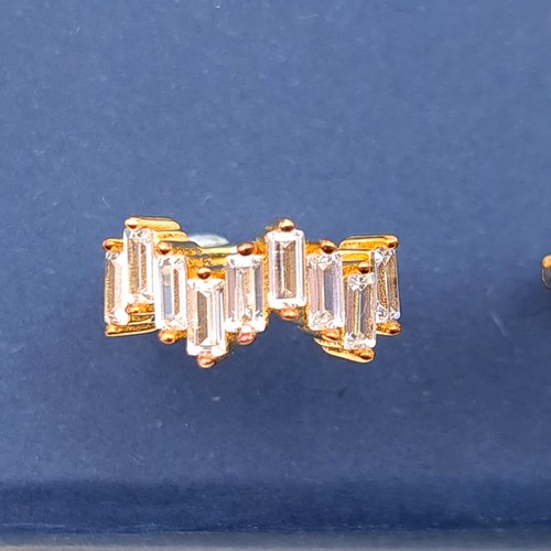 33 - A beautiful pair of as new, high quality  gold plated earrings, featuring sparkling gem set graduate... 