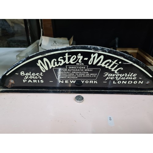 881 - Star Lot : A brilliant original master-matic perfume vending machine. Features slots for Tweed, Chan... 