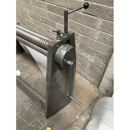 966 - Star Lot : 1.25 meter Edwards Metal Roller, in good working order. 
Items from this vendor to be col... 