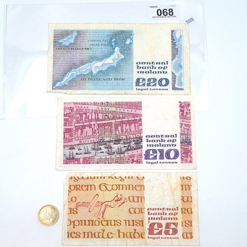 68 - Three Irish B Series banknotes including a £5 Scotus note dating to 22.11.1989, a £10 Jonathan Swift... 