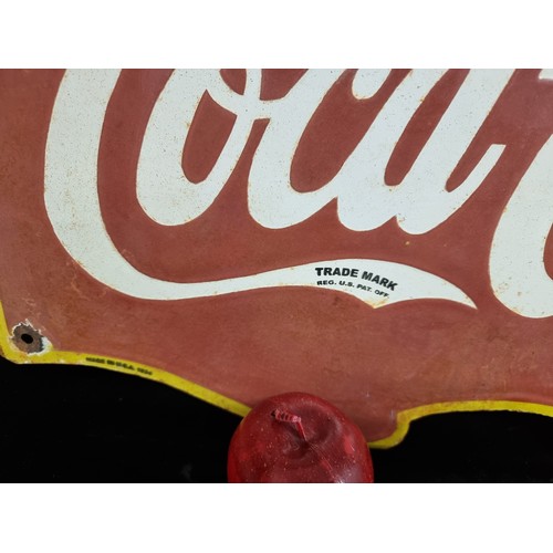 167 - Star Lot : A large heavy vintage and hand painted enameled sign advertising Coca Cola. 
MM: 59 x 65 ... 