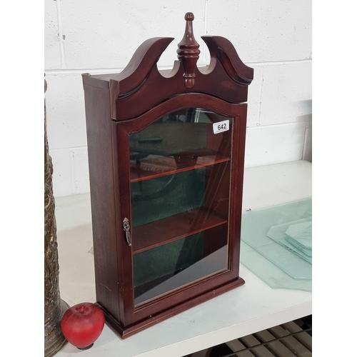 642 - A neat sized Victorian style wall or table  cabinet for miniature collectables. Featuring two interi... 