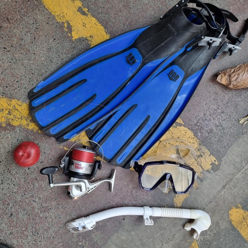 387 - A mixed lot of snorkelling and fishing equipment. Including a pair of Italian made Mares flippers (S... 