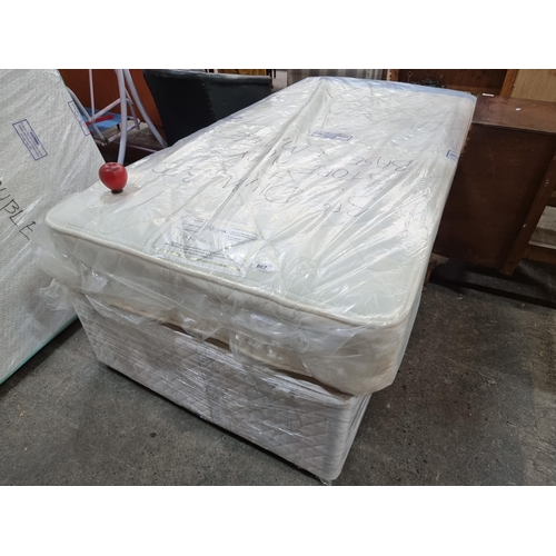 667 - Star Lot : A high quality single mattress and matching bed base of which the mattress is a Serenade ... 