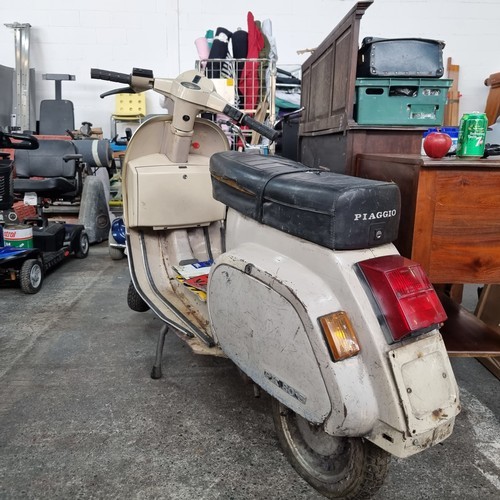 691 - Star Lot : Piaggio Vespa Moped 79.32cc Vin V8X5T3002613 Its been serviced and its running and drivin... 