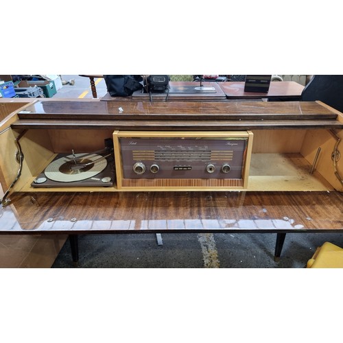 568 - Star lot : A fantastic large mid-century stereogram made by Sobell, including a Monarch turntable an... 