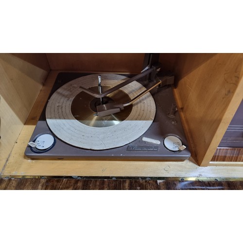 568 - Star lot : A fantastic large mid-century stereogram made by Sobell, including a Monarch turntable an... 