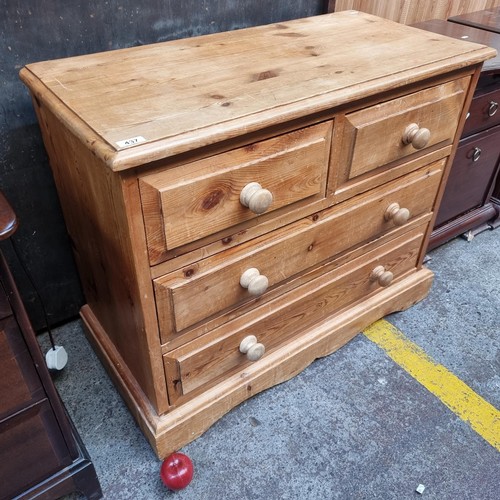 862 - A country style pine chest of drawers, with four pull out drawers and a lovely rustic finish.
Previo... 