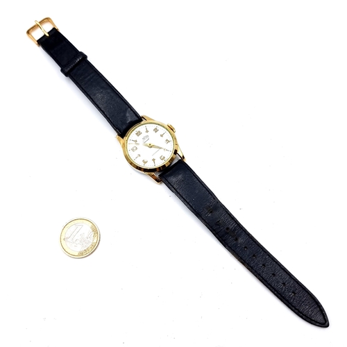 45 - A very interesting WWII era 1940's Mentor wrist watch, set with a lovely a leather strap and a Diamo... 