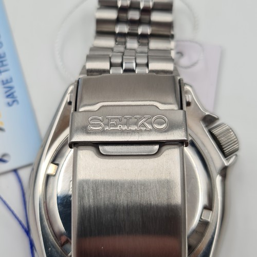 9 - Star lot : A sleek Seiko 