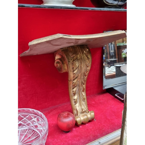 248 - A very ornate Italian made gilded corbel shelf with an elaborate scroll base featuring an acanthus l... 