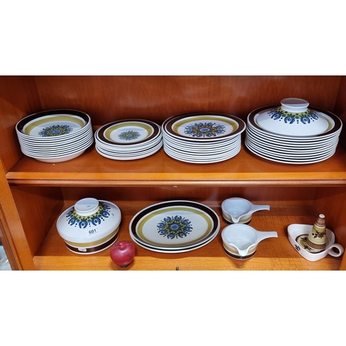 601 - Star Lot - A great set of forty-six pieces of Burleigh ironstone in the Castile pattern. Sporting a ... 