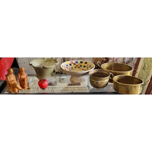 770 - A mixed lot of seven homeware items including a ceramic footed fruitbowl with checkerboard pattern t... 