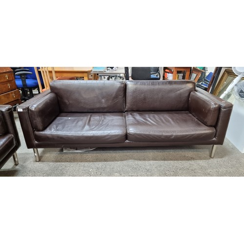 724 - A pair of stylish 3 seater couches in the SÄTER style from Ikea. In a deep brown leather finish and ... 