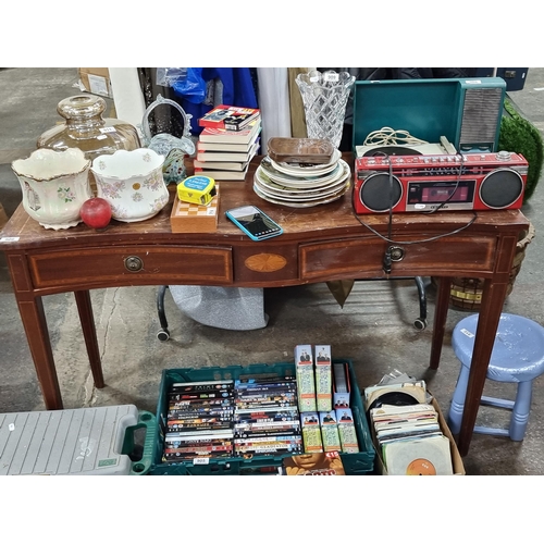 906 - A beautiful antique Edwardian hall table with bow front holding two drawers with lovely dovetail joi... 