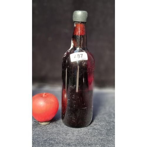 487 - A sealed 750ml bottle of 1963 Dow's Vintage Port. Averaging €211 per bottle on wine-searcher.com. No... 