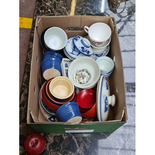 435 - A neat sized box filled with approximately thirty Japanese and Chinese porcelain and ceramic pieces.... 