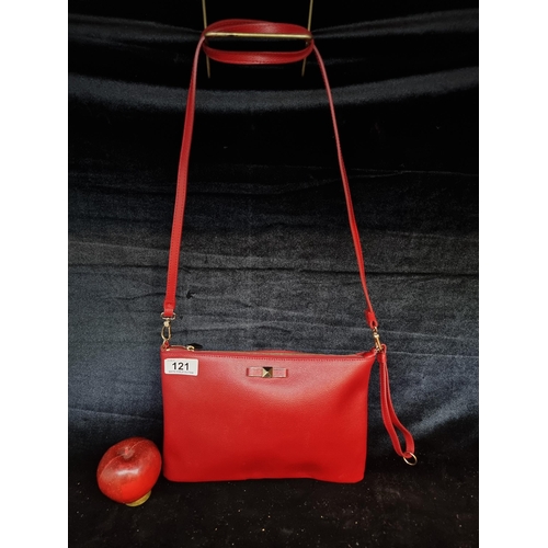 121 - A beautiful genuine leather Furla ladies handbag. In great condition, compete with shoulder strap. S... 