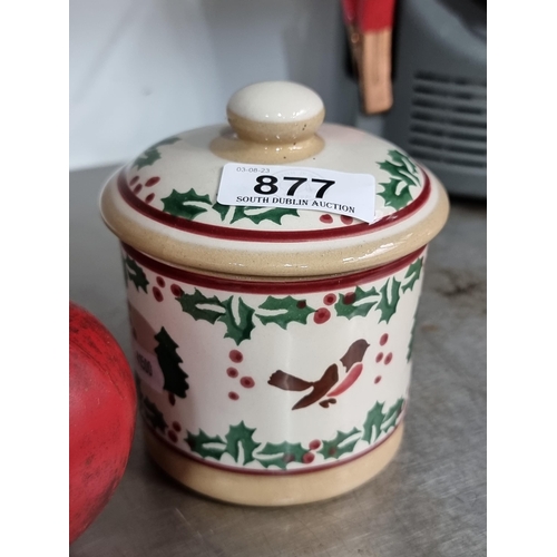 877 - A studio pottery lidded sugar jar by Nicholas Mosse pottery studio. Featuring a spongeware pattern o... 