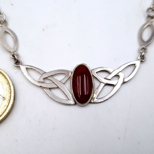 50 - A stunning sterling silver Agate Celtic inspired pendant necklace and chain. Length: 38cm. Weight: 7... 