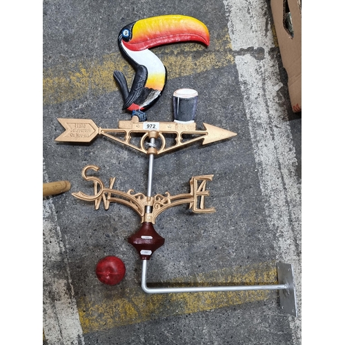 972 - Star lot : A large cast metal Guinness advertising weather vane. Featuring a large Toucan and pint o... 