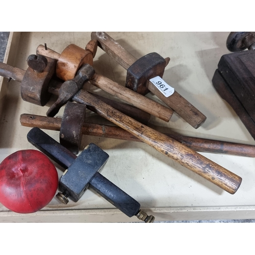 961 - Five vintage carpenters woodworking tools. Includes a fabulous antique rosewood and brass scribe wit... 