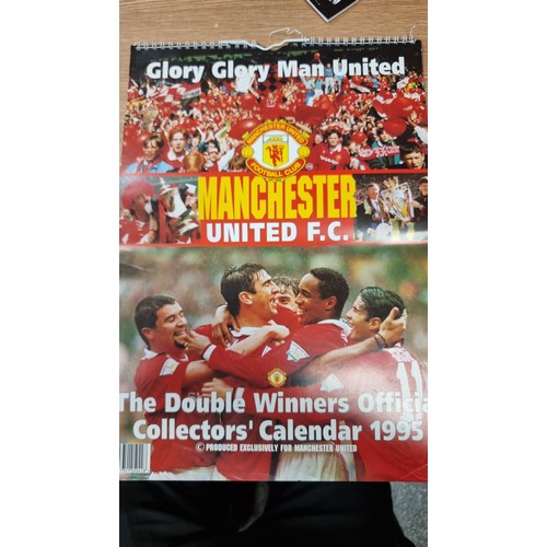 617 - A huge and highly varied collection of Manchester United memorabilia. A great collection for a footb... 