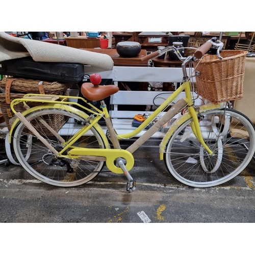 978 - Star Lot - A brand new Forme Hartington Ladies Bicycle - 700C 7SPD. A charming yellow model with hyd... 