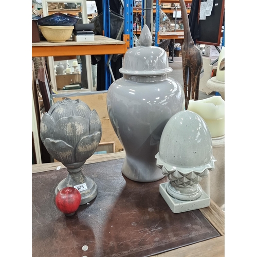 971 - A wood effect artichoke bulb finial in a distressed grey finish etc. H33cm Three pieces go high qual... 