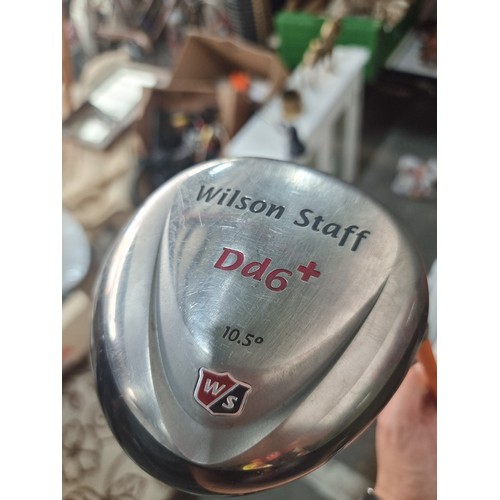 813 - A Wilson Staff Dd6+ golf driver on a Proforce V2 shaft. Includes headcover.